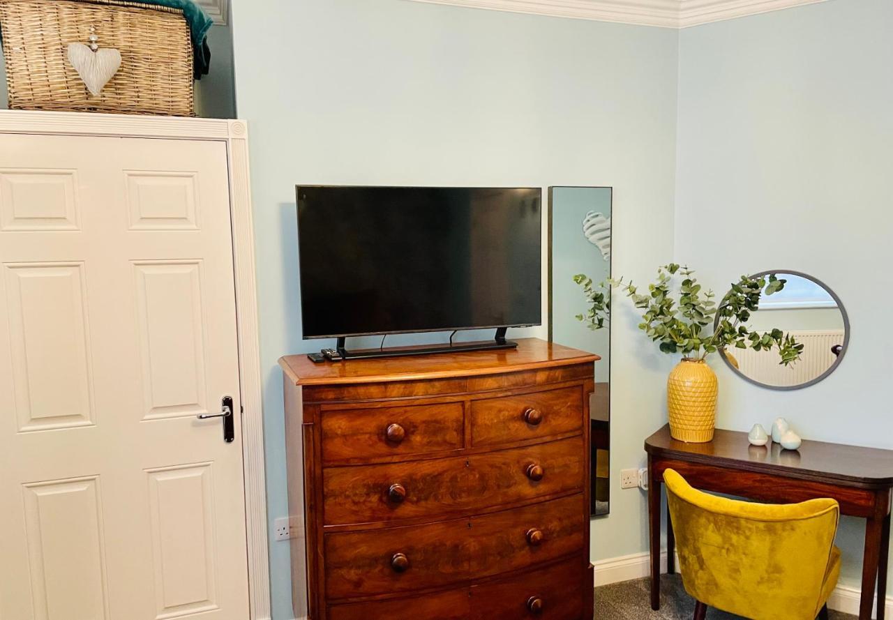 Ferienwohnung Stunning 2-Bed-2Bath Apt In Whitby With Parking Exterior foto