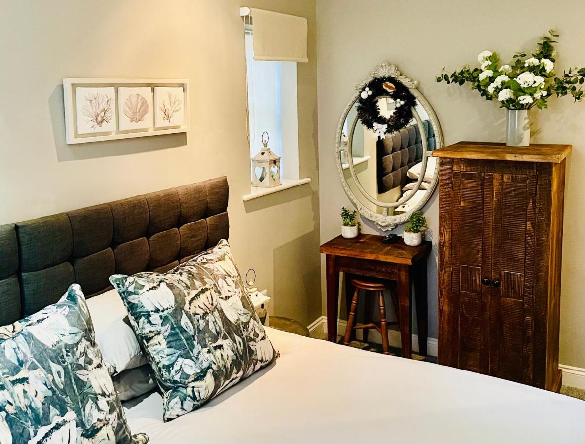 Ferienwohnung Stunning 2-Bed-2Bath Apt In Whitby With Parking Exterior foto